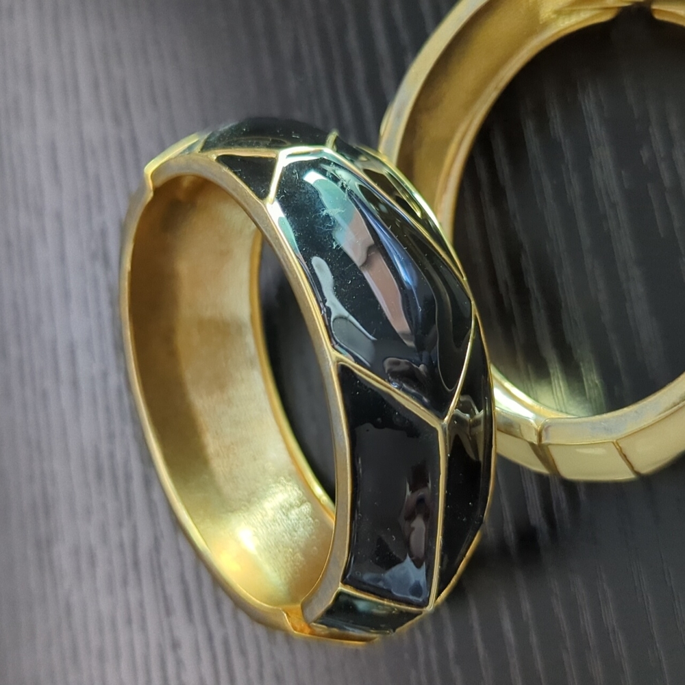 3 enamel bangles, black and white - Picture 6 of 8